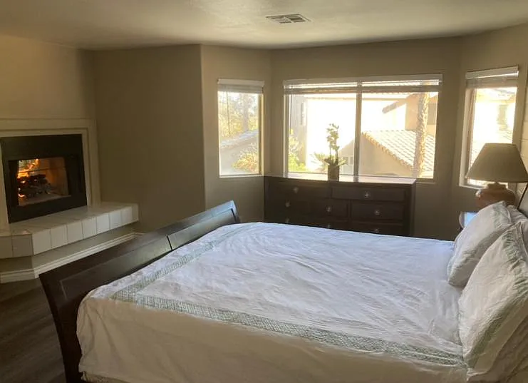 2208 Brighton Shore St — Photo 40