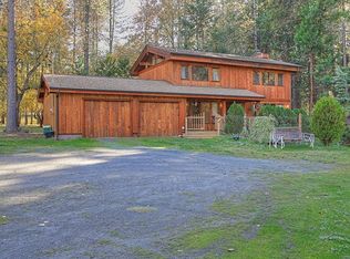 3820 Azalea Dr, Grants Pass, OR 97526