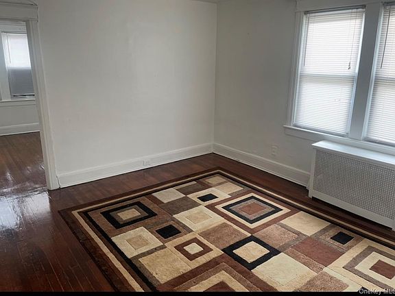2nd image of 439 Thieriot Avenue