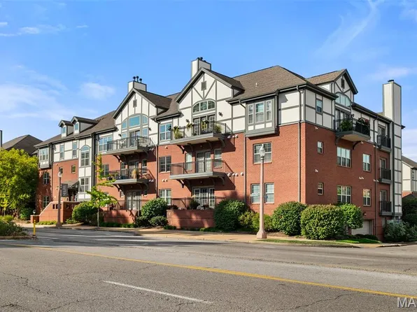 2211 S Grand Blvd APT 210, Saint Louis, MO 63104