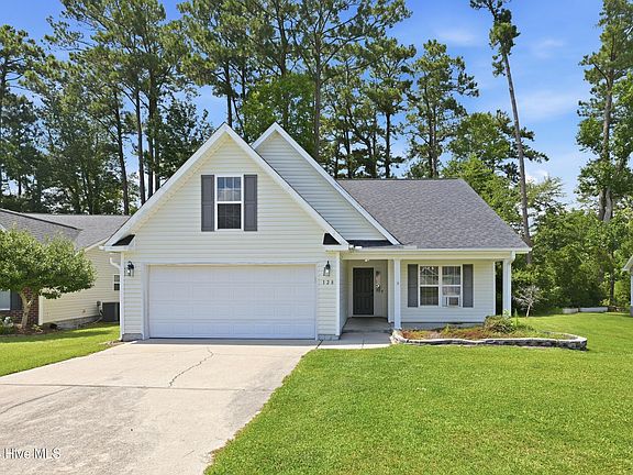 3rd image of 128 Bermuda View