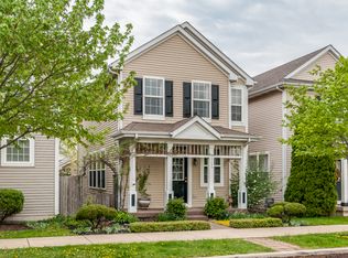 2135 Grayhawk Dr, Aurora, IL 60503