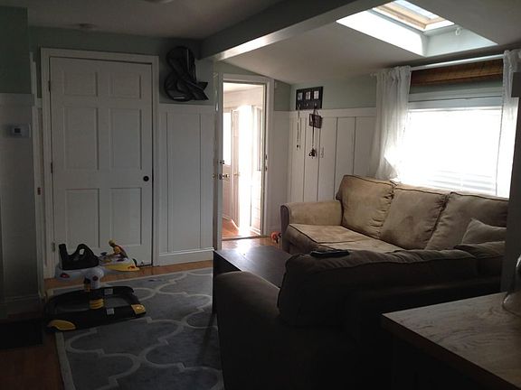 4th image of 205 Bellingham Ave #205