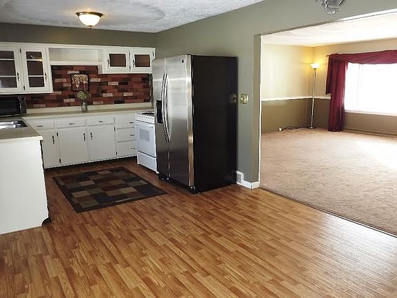 Kitchen Open To Family Room