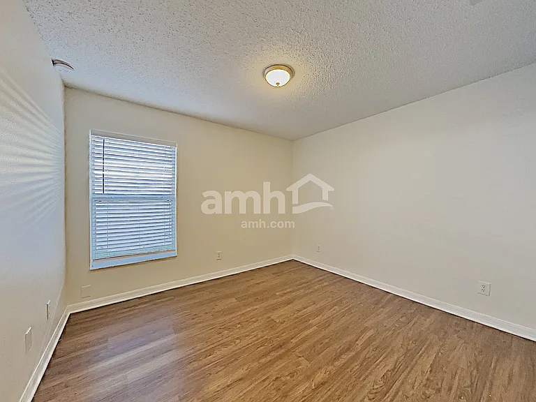 1066 Bluegrass Dr — Photo 22