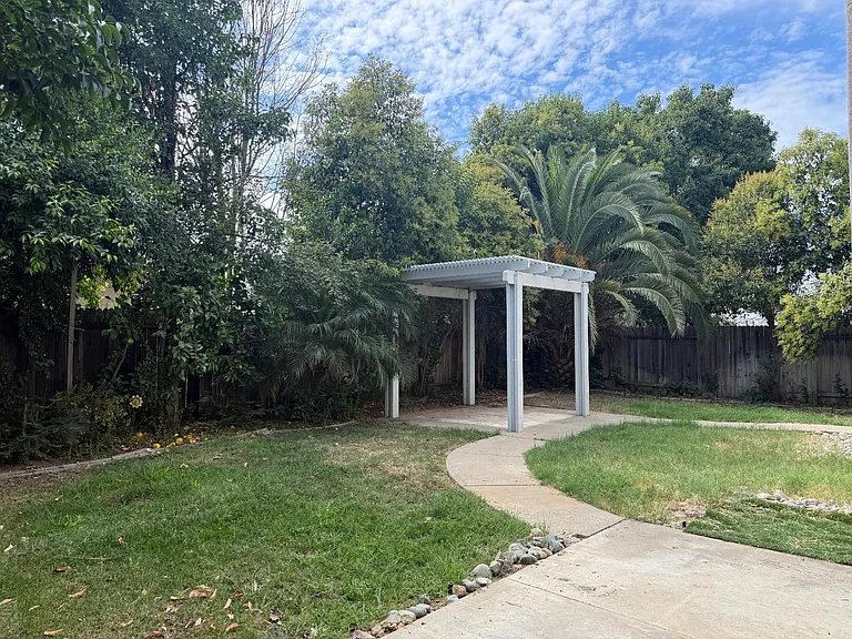 2521 Marta Bella Way — Photo 12