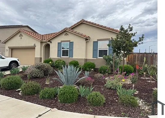 2196 Wild Lilac Ave — Photo 2
