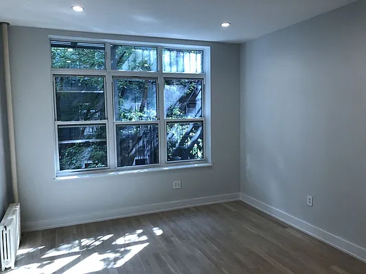 Rented by Sky Management | media 19