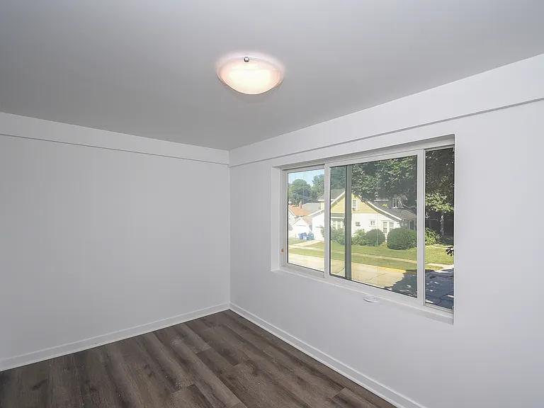600 Sunderlin St #2 — Photo 16
