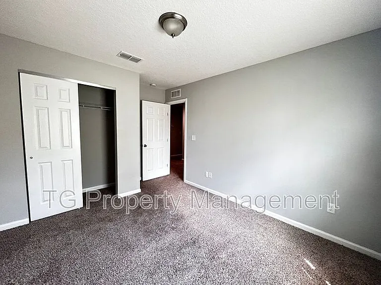5229 Walkers Ridge Dr — Photo 20