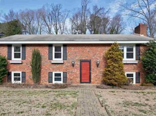 3105 Julian Dr, Raleigh, NC 27604