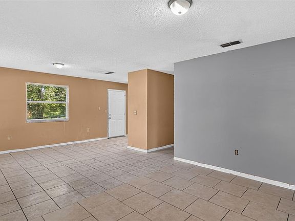 4th image of 902 TALLADEGA STREET