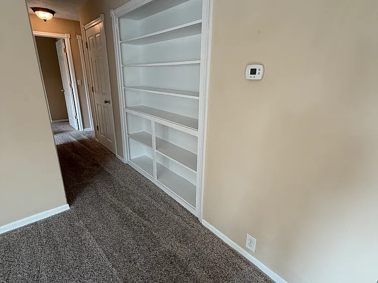 405 Jefferson Blvd — Photo 12