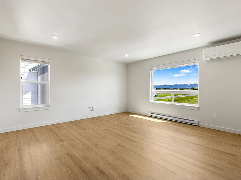 172 Brewers Blvd — Photo 16
