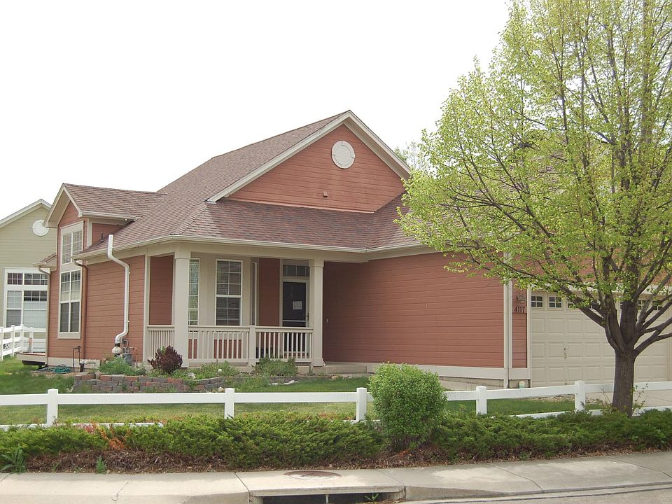 Front entrance with curb appeal!
