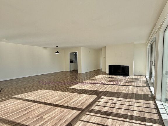 3rd image of 5221 Shelter Bay Ave
