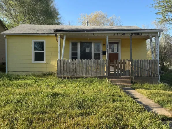 1006 W Elm Ave, Arkansas City, KS 67005