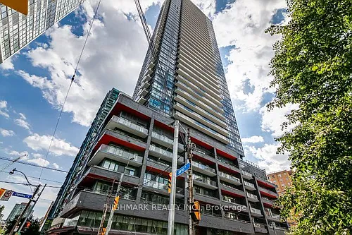 159 Dundas St E Photo 1