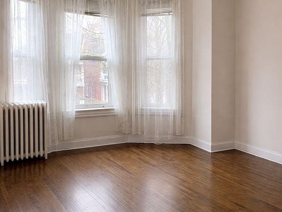 2nd image of 190 Dunn Ave #2