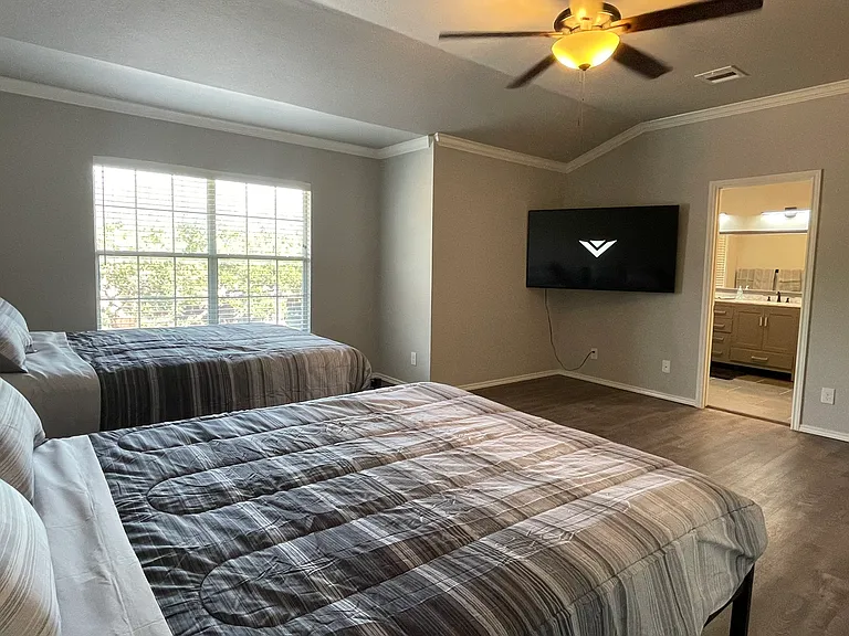 21938 Legend Point Dr — Photo 111