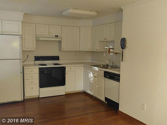 4th image of 1340 Germander Dr