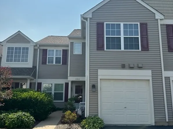 2835 Rutland Cir Unit 103, Naperville, IL 60564