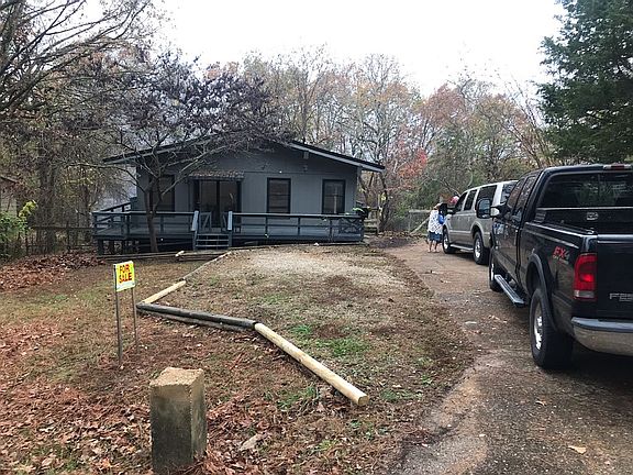 2nd image of 20 Pottawattamie Dr