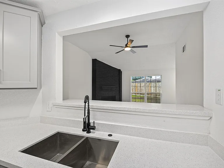 11022 Little Barley Ct — Photo 12