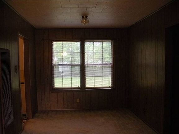 3rd image of 208 N 24th St