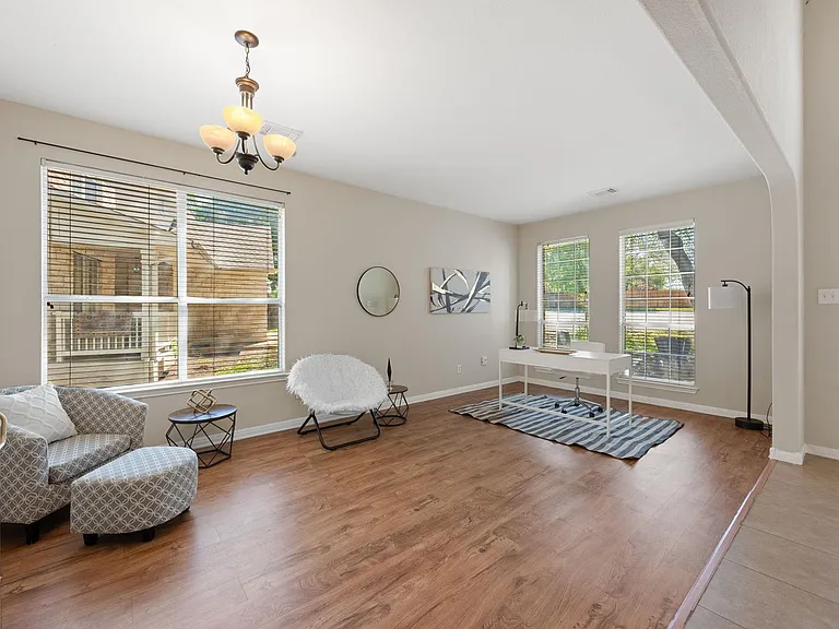2504 Kimbrook Dr — Photo 5