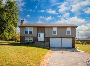 8021 SW 23rd Ter, Topeka, KS 66614