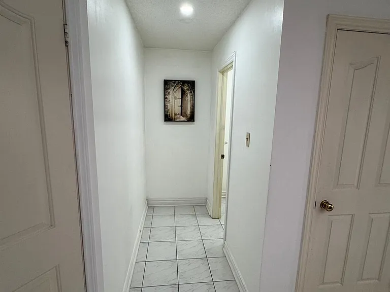 99 Scarboro Ave — Photo 5