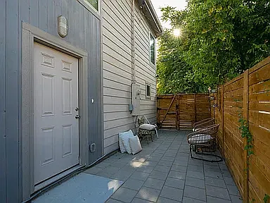 2 bed, 624 sqft, $2,600 — Photo 4