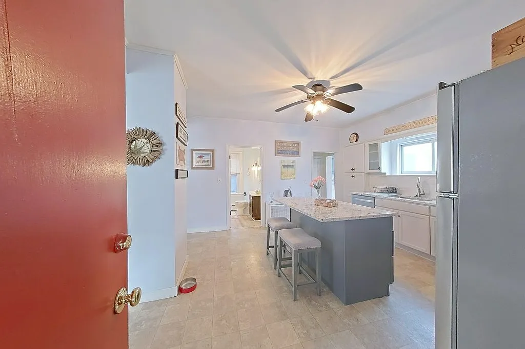 36 Dixon Street - 1 — Photo 2