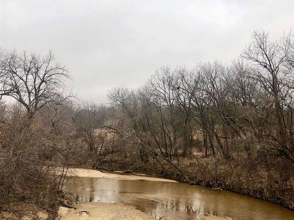 2nd image of 3244 Red Oak Rd
