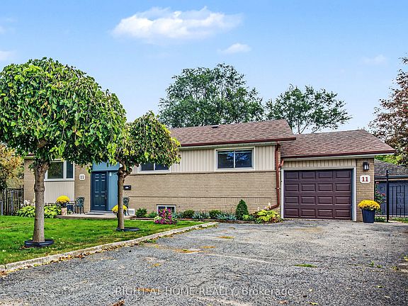 2nd image of 11 Fareham Cres