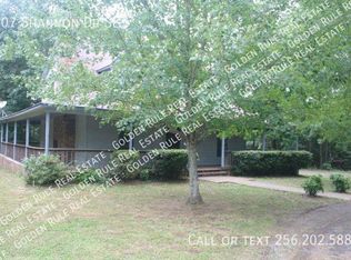 107 SE Shannon Dr, Laceys Spring, AL 35754