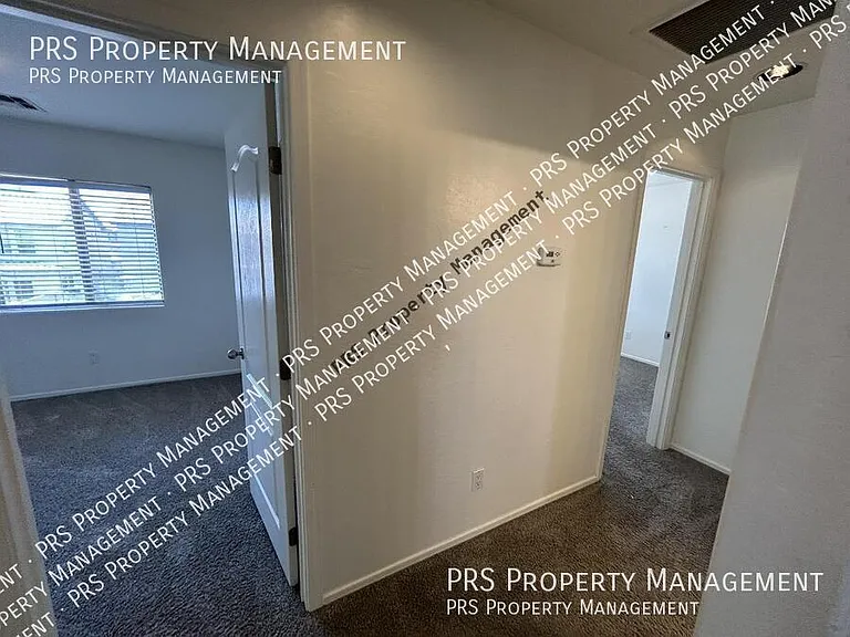 45563 W Starlight Dr — Photo 32