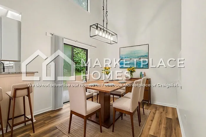 2070 Scarbrough Trl E — Photo 11