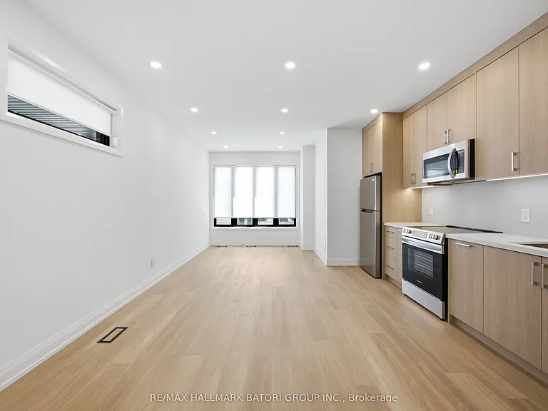 56 Camberwell Rd #2 — Photo 2
