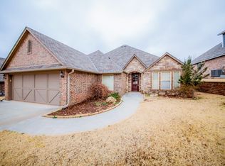 1808 S Fiddlers Hill St, Stillwater, OK 74074