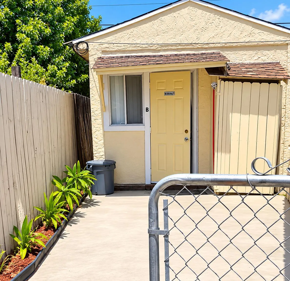 1 bed, 1.0 bath, 1016 sqft, $1,200 — Photo 3
