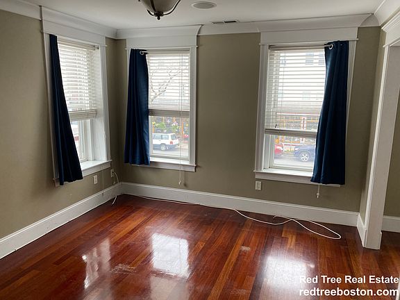2nd image of 632 E Broadway Unit 4