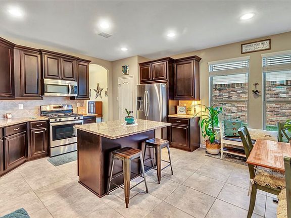 3rd image of 2868 Ginger Cove Ln
