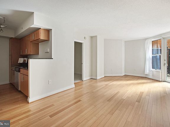 3rd image of 915 E St NW APT 308