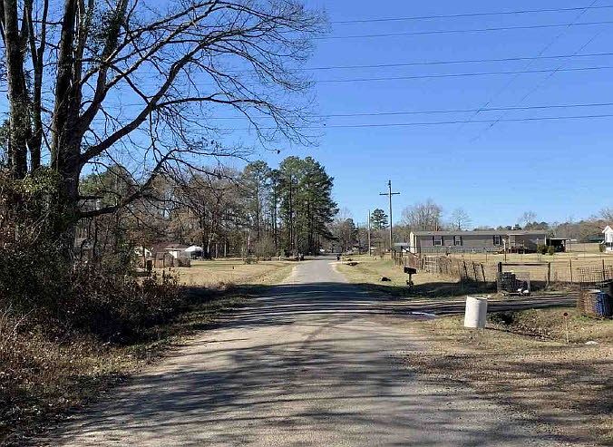 2nd image of 4061 Middlebrooks Rd