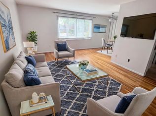 285 Albourne Ave FLOOR 1, Staten Island, NY 10309