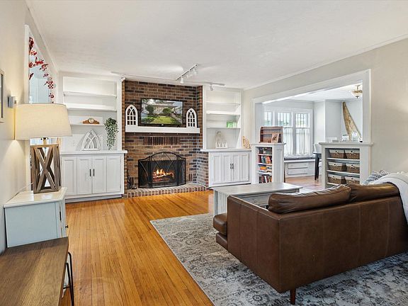 5th image of 410 Park Ave