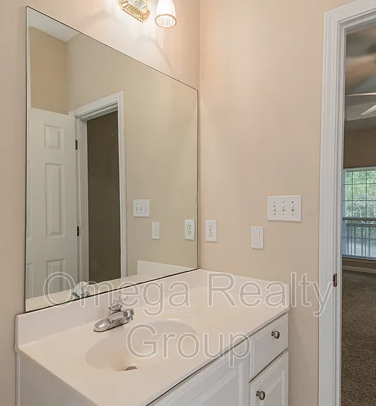 570 Treymoor Lake Cir — Photo 23