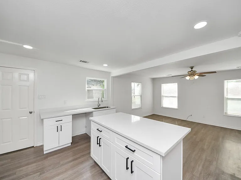 7004 Conley St — Photo 19